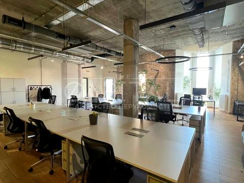 комерційна за адресою Марка Безручка вул., 24