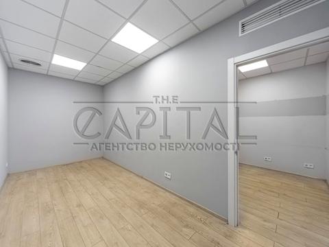 коммерческая по адресу Валерия Лобановского просп. (Краснозвездный), 56