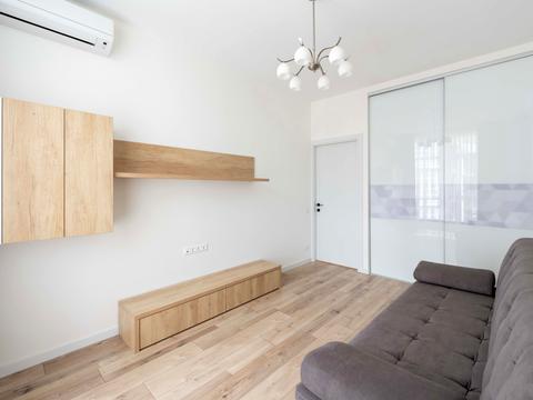 квартира по адресу Василия Тютюнника ул. (Анрі Барбюса), 53