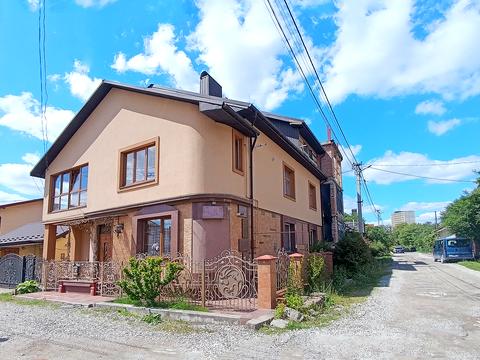 будинок за адресою Івано-Франківськ, Кропивницького вул., 8а