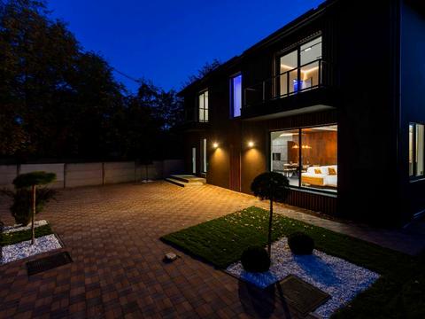 будинок за адресою 49-та Садова вул.