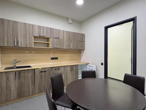 коммерческая по адресу Кловский спуск, 7a