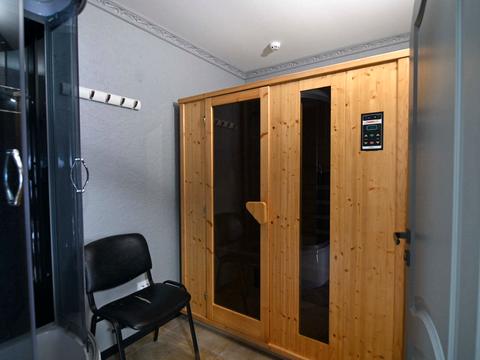 коммерческая по адресу Степана Бандеры ул., 65