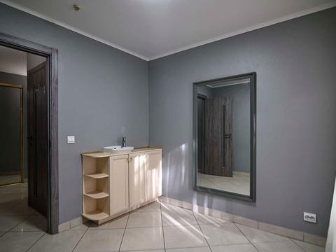 коммерческая по адресу Степана Бандеры ул., 65