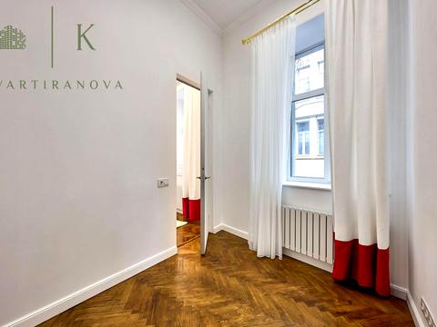 квартира за адресою Менцинського М., 1