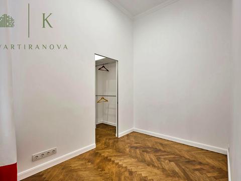 квартира за адресою Менцинського М., 1