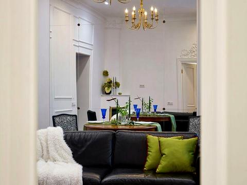 квартира за адресою Менцинського М., 1