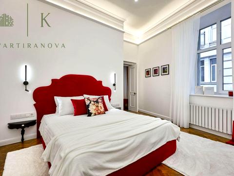 квартира за адресою Менцинського М., 1