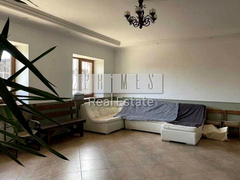 будинок за адресою Центральна