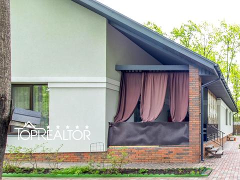 дом по адресу Центральна