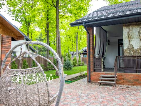 дом по адресу Центральна