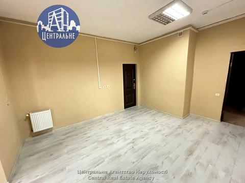 комерційна за адресою Руська вул., 242