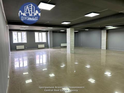 комерційна за адресою Руська вул., 242