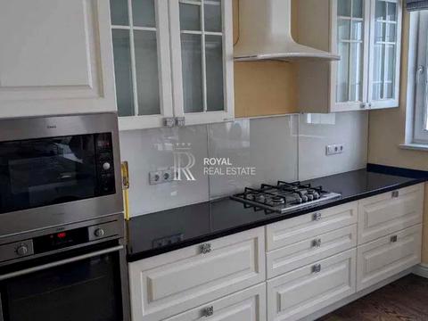 дом по адресу Звенигородская ул.