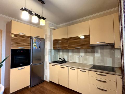 квартира по адресу Олены Пчилки ул., 4