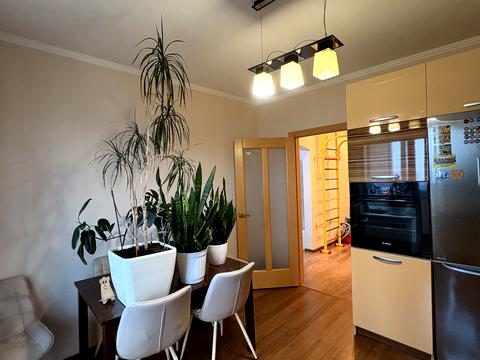 квартира по адресу Олены Пчилки ул., 4