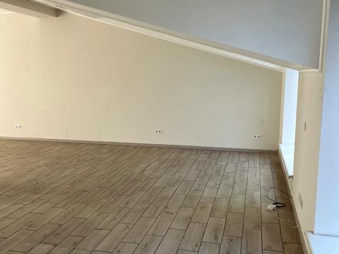 коммерческая по адресу провулок Корабелів, 2