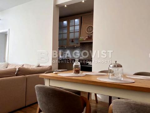 квартира за адресою Кирило-Мефодіївська вул., 2