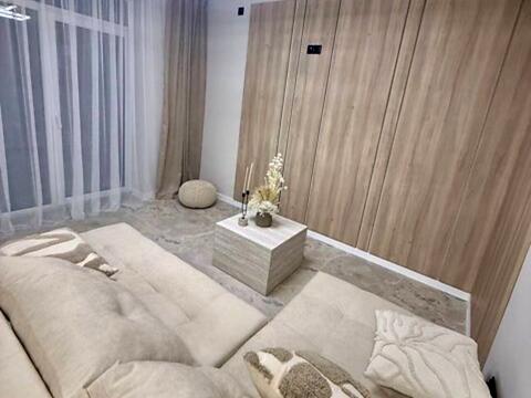 будинок за адресою Сонячна вул.