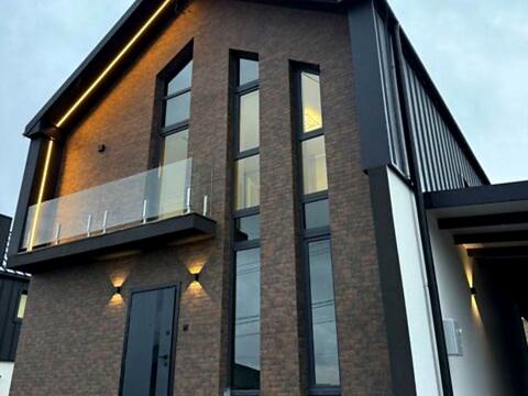 будинок за адресою Сонячна вул.