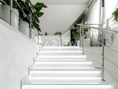 дом по адресу Миколи Миклухи-Маклая ул. (Дежнєва)