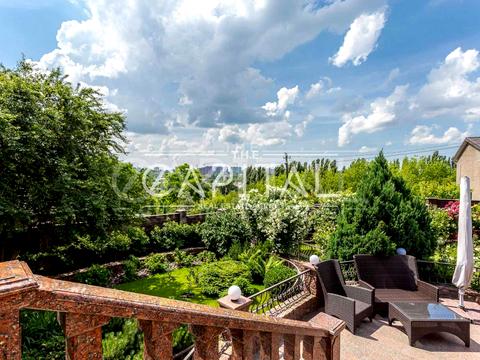 дом по адресу Миколи Миклухи-Маклая ул. (Дежнєва)