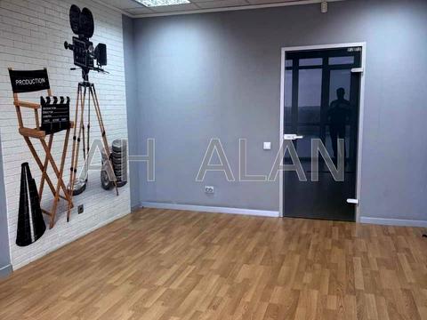 комерційна за адресою Володимира Івасюка просп. (Героїв Сталінграду), 2-Д