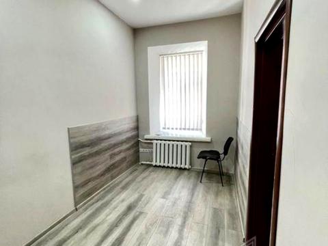 комерційна за адресою Михайлівська вул., 24/11