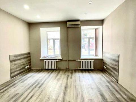 комерційна за адресою Михайлівська вул., 24/11