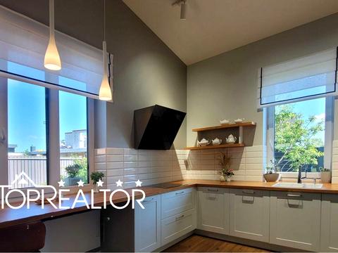 дом по адресу Центральна