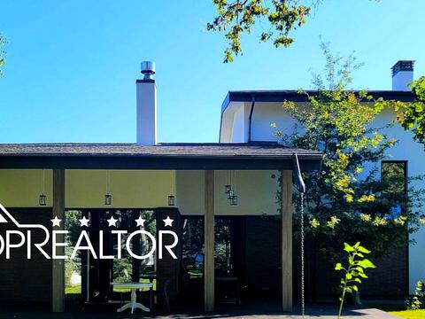 дом по адресу Центральна