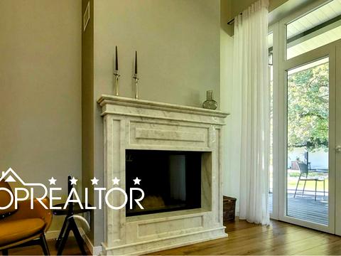 дом по адресу Центральна