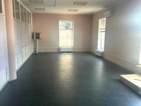 комерційна за адресою Жмеринська вул., 2-Б