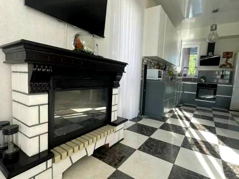 дом по адресу вул. Широка, 64