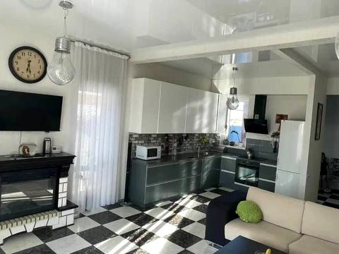 дом по адресу вул. Широка, 64