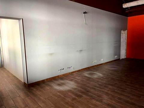 комерційна за адресою Андрія Верхогляда вул. (Михайла Драгомирова), 18б