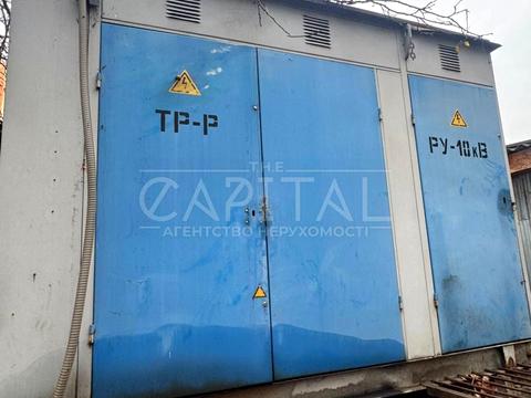 комерційна за адресою Центральна вул., 12