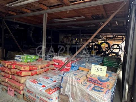 комерційна за адресою Центральна вул., 12