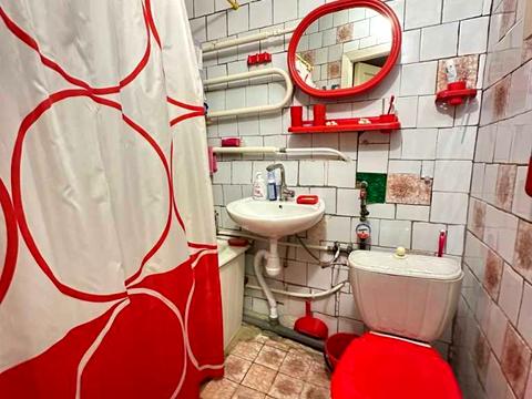 квартира за адресою Івана Крамського вул., 5