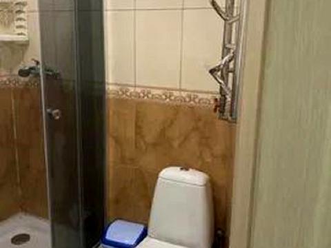 квартира за адресою Дмитра Яворницького вул. (), 8б