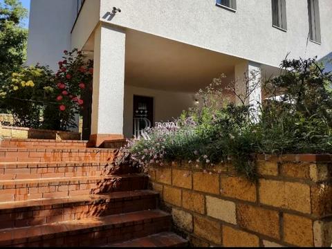 дом по адресу Кучмин Яр ул. (Краснодонский), 28