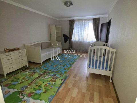 будинок за адресою вул. Вишнева, 27