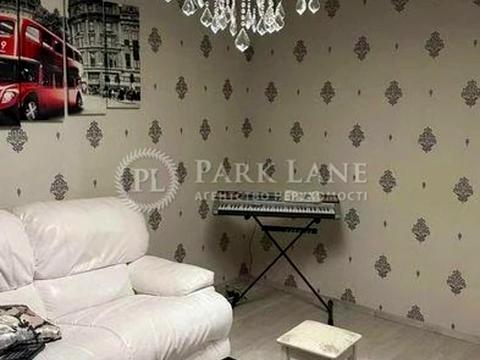 квартира за адресою Регенераторна вул., 4к2