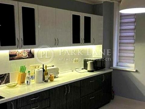 квартира за адресою Регенераторна вул., 4к2