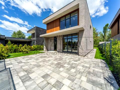 будинок за адресою Ганни Ярославни