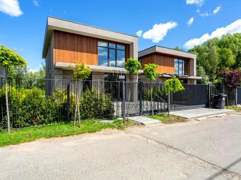 будинок за адресою Ганни Ярославни