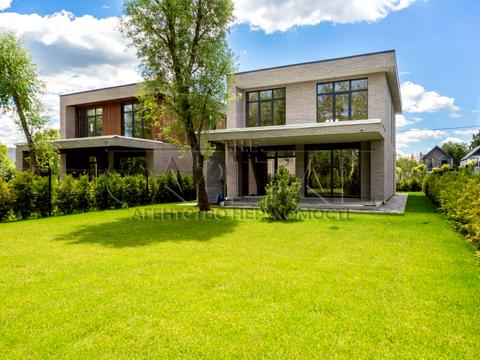 будинок за адресою Ганни Ярославни