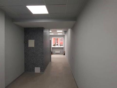 коммерческая по адресу Кобзаря бульв., 4