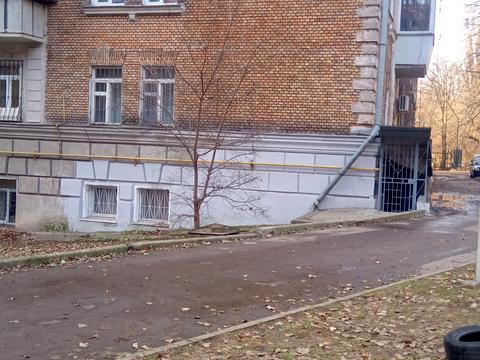 комерційна за адресою Гарматна вул., 18