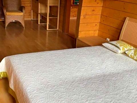 будинок за адресою Центральна